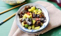 張書豪發(fā)長(zhǎng)文為歐陽(yáng)妮妮慶生：許諾會(huì)陪老婆走一輩子！